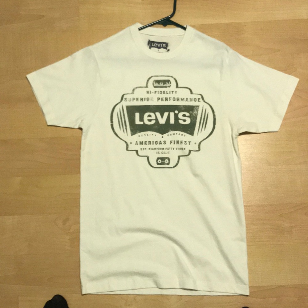 Levis t-shirt